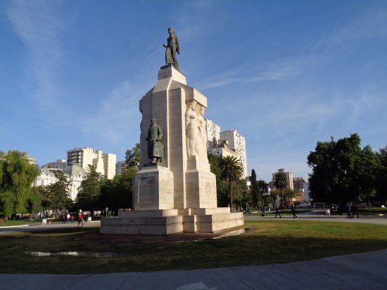 Plaza Rivadavia